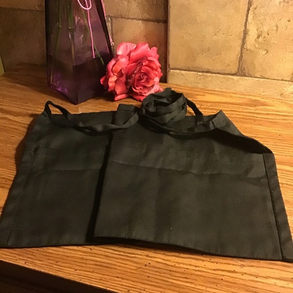 KNG Reversible 3-Pocket Black Short Serving Apron - Picture 4 of 6